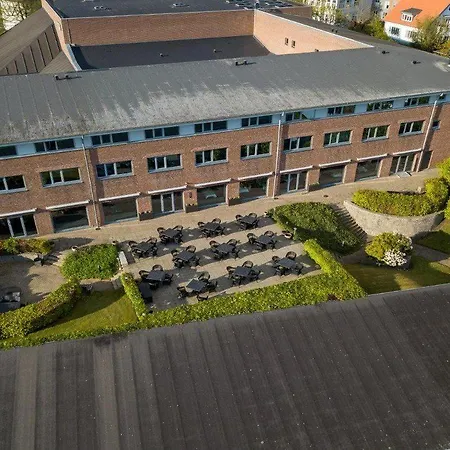 Hotel Sonderborg Strand 4*