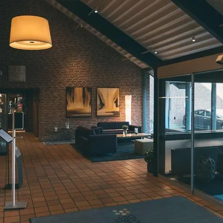 Hotel Sonderborg Strand מלון 4*