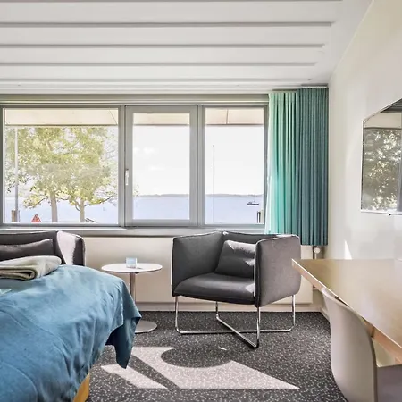 Hotel Sonderborg Strand 4*