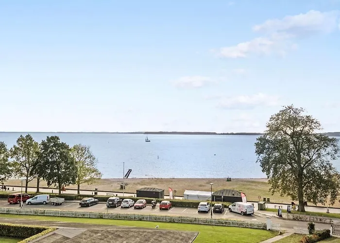Hotel Sonderborg Strand 4*